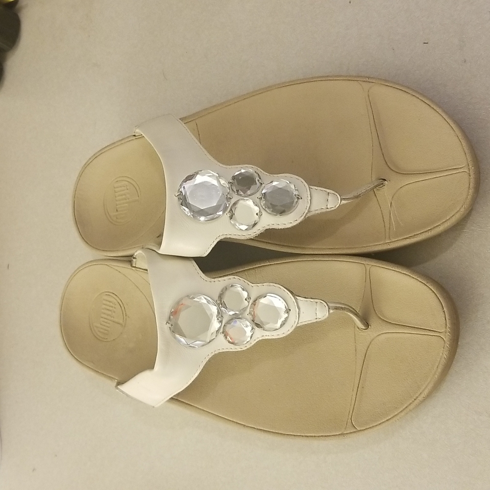 White Fitflop Thong Sandal Size 10